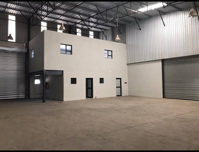 350M² WAREHOUSE TO LET IN WYCHWOOD